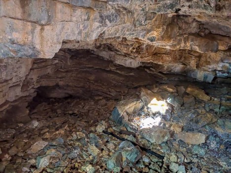 La Chambre du Curé, intérieur de la grotte