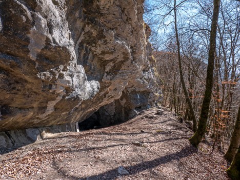 Porche de la Grotte de Bange (Sud), fév. 2020