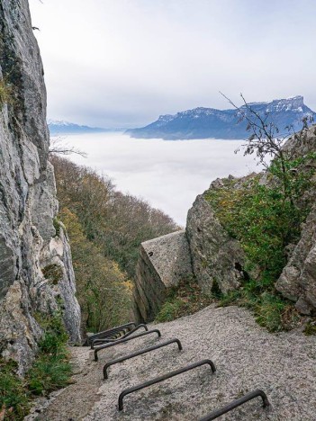 Le Mont Granier depuis l'échelle du Roc de Tormery