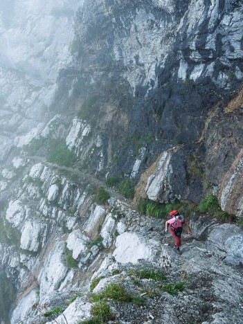 Passage des cascades du Mont Trélod
