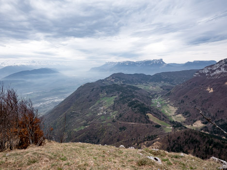 Sur la crête du Mont Charvet