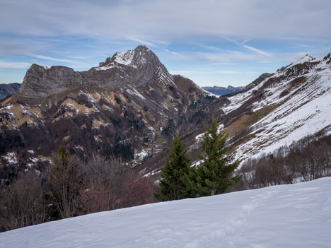 Le Mont Trelod et la Col de Cherel