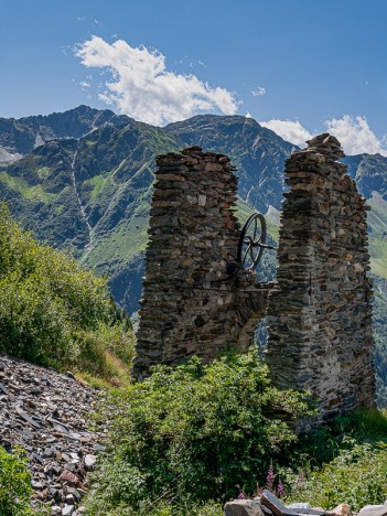 Restes du Treuil devant la Grande Pointe de Bizard, août 2019