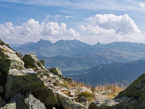 La Pierra Menta au loin