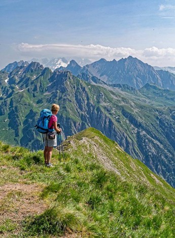 Au sommet de la Pointe de Combe Bénite