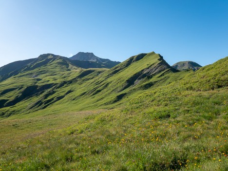 Le Crêt du Boeuf et le Col de Charvetan