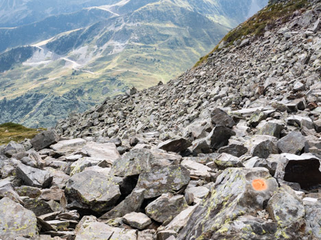 Pierrier vers le Col de la Bathie