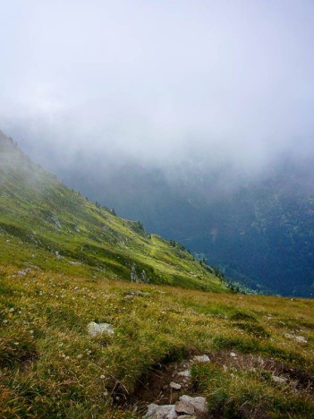 Descente dans le brouillard