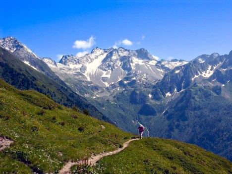 À travers la Perrière