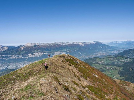 Descente face à la Chartreuse