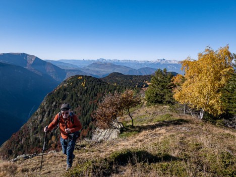 Les pentes herbeuses du Rocher de l'Homme, oct. 2021