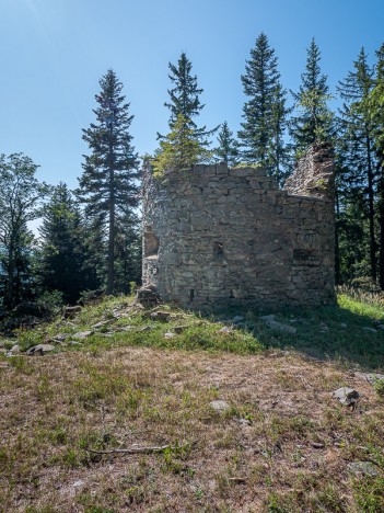 Ruine du poste optique de Saint-Léger, août 2019