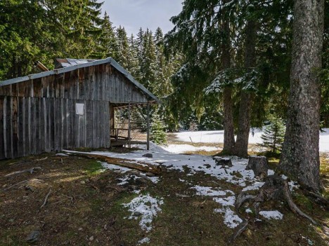 Cabane du Lac des Tavernes