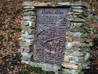 Plaque de fonte de l'écurie à mules, Sentier du Fer