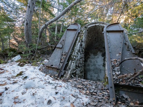 Tête Lasse, accès à l'escalier