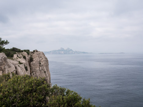 L'Île de Riou au large de la Calanque de la Triperie