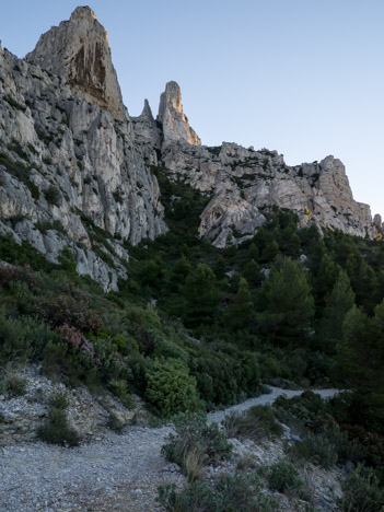 Sous la Grande Candelle