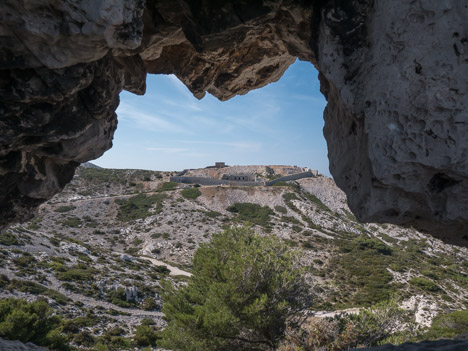 Roche percée, le Fortin des Goudes