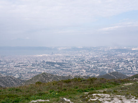 Au Sommet du Mont Saint-Cyr