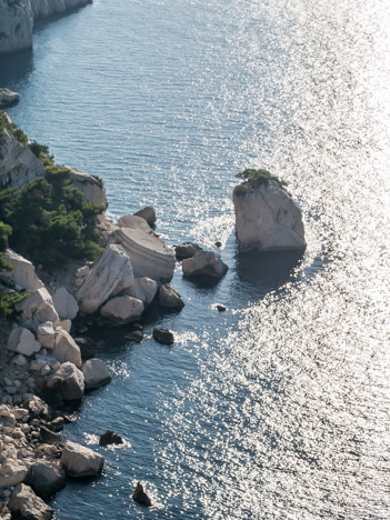 Le Tonneau de la Calanque de Sugiton