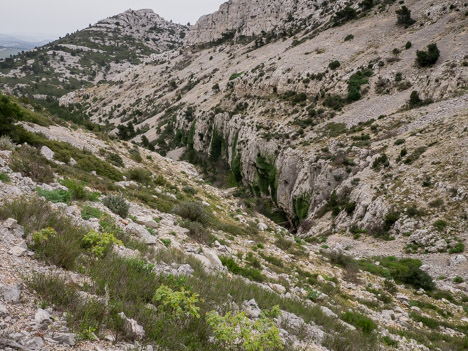 Au dessus du cirque de falaises du Vallon Mestrallet