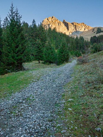 Lever de soleil sur les Cornettes de Bise