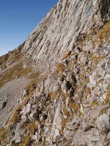 Passage clé de la traversée du versant Est des Cornettes de Bise (Dans le rétroviseur)