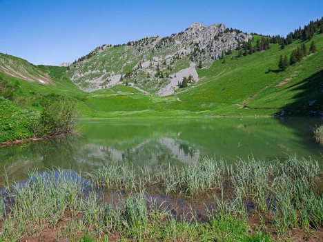 Lac, chalets et Point d'Arvouin