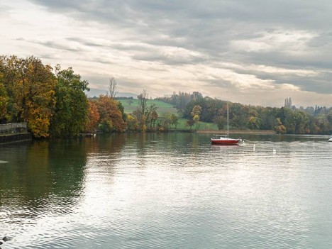 Couleurs de l'automne sur les berges du Lac Léman