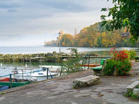 Le port d'Yvoire, la Dent d'Oche à l'horizon