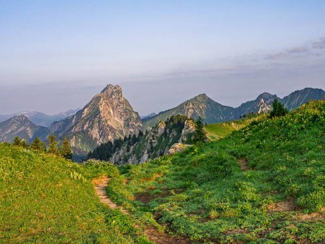 Le Mont Chauffé et la Pointe de Lachau