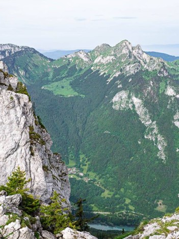 La Pointe d'Ireuse et le Mont Billiat