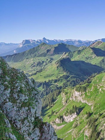 Dans le versant W de la Pointe de Chalune