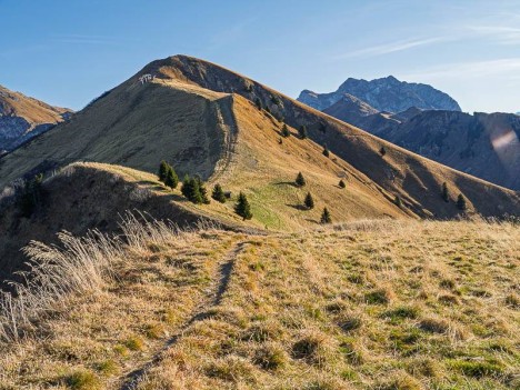 La Pointe de Pelluaz, la Dent et le hâteau d'Oche