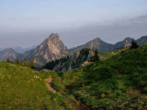 Le Mont Chauffé et la Pointe de Lachau