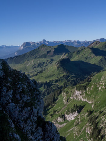 Dans le versant W de la Pointe de Chalune