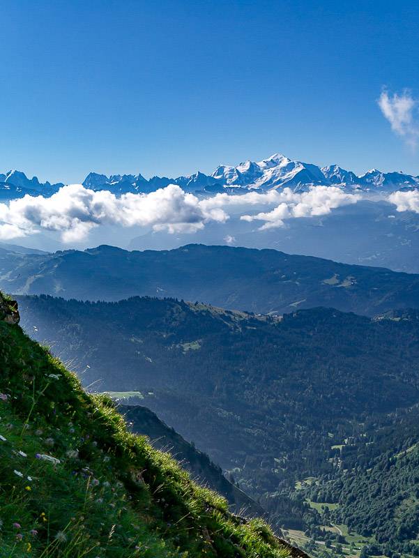 Sous la Pointe de Haute Béne, le Mont Blanc