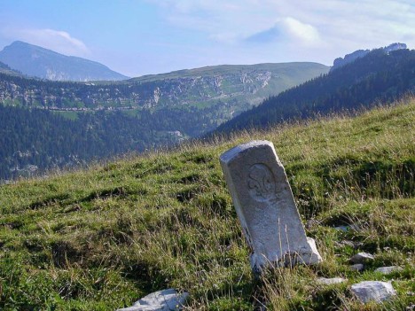 Borne frontière franco-sarde