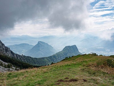 Brume sur Grenoble et le Néron