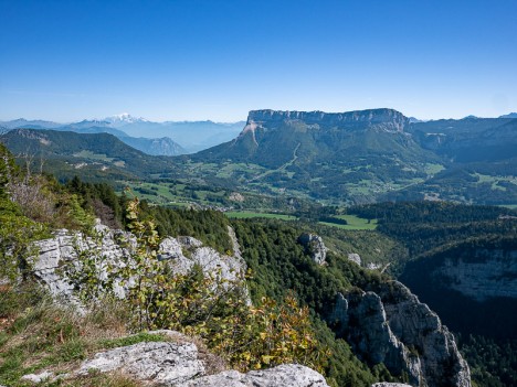 Le Mont Joigny, le Col et le Mont Granier au premier plan, sept. 2022