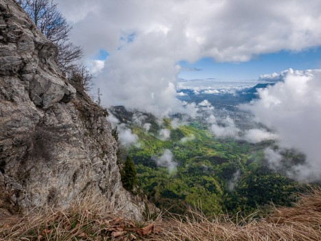 Chambéry à travers les nuages