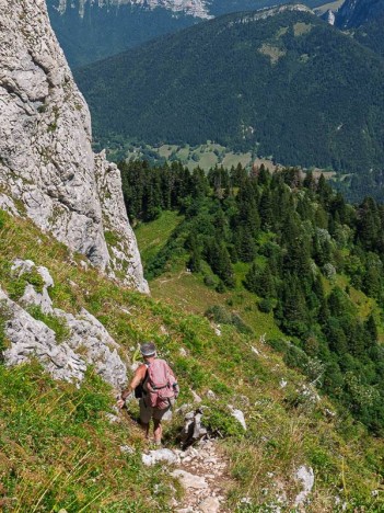 Descente du sentier du Racapé