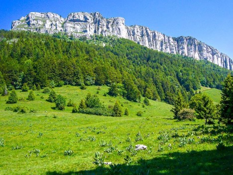 Le versant Est du Mont Outheran