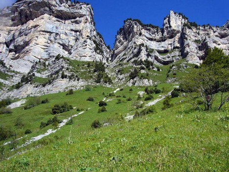 Le couloir au-dessus de la cabane