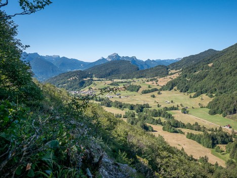 Sur les crêtes du Montfred peu avant le point 1401, juil. 2023