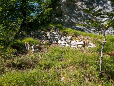 Le mur en remblai de la terrasse du versant Sud-Est, août 2023