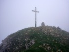 Dans le brouillard au sommet du Petit Som