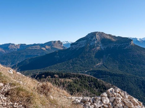 Chamechaude et la Dent de Crolles