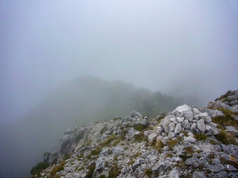 Brouillard au sommet du Piton de Bellefont