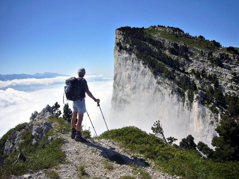 Devant la paroi du Rocher du Midi